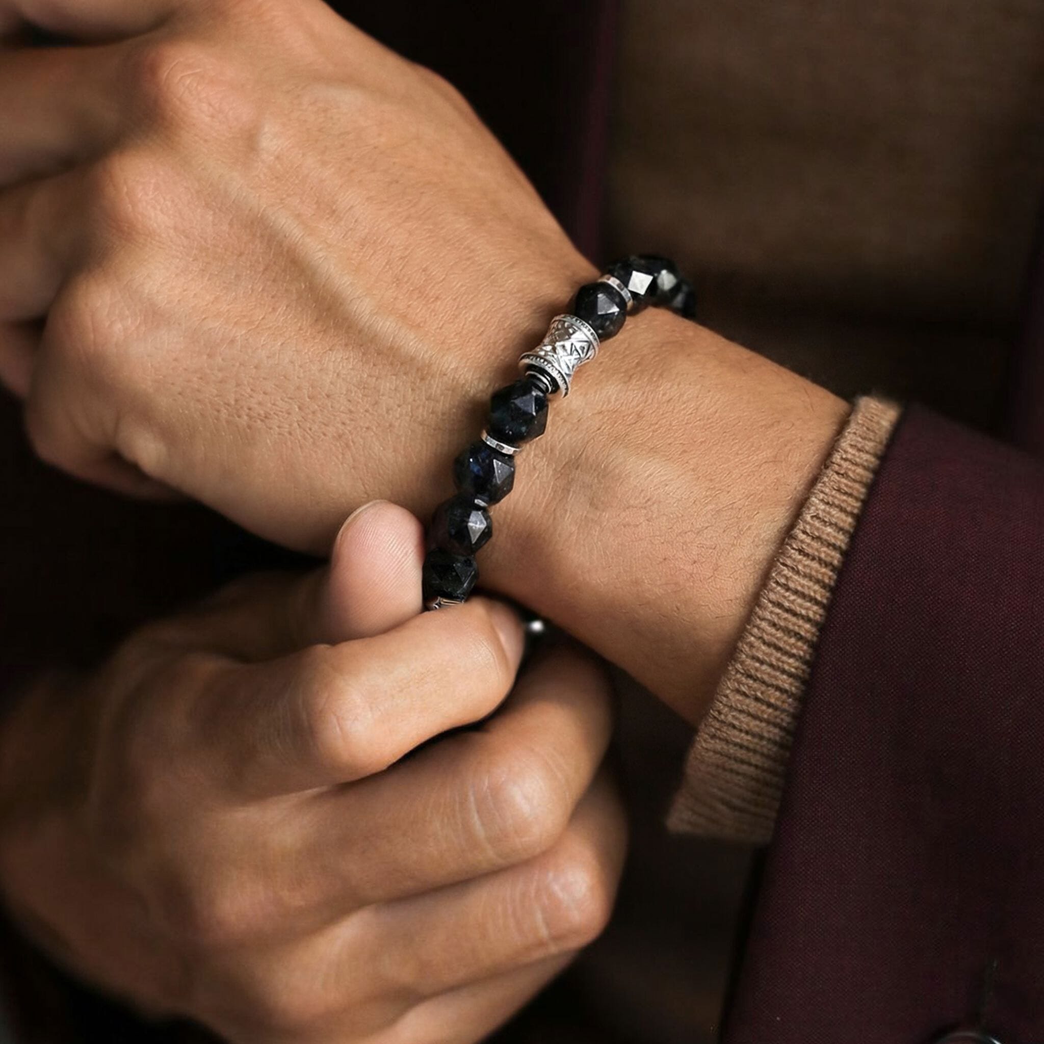 Flex-Lock Manifest Rune Bracelet Nuummite ブレスレット AWNL