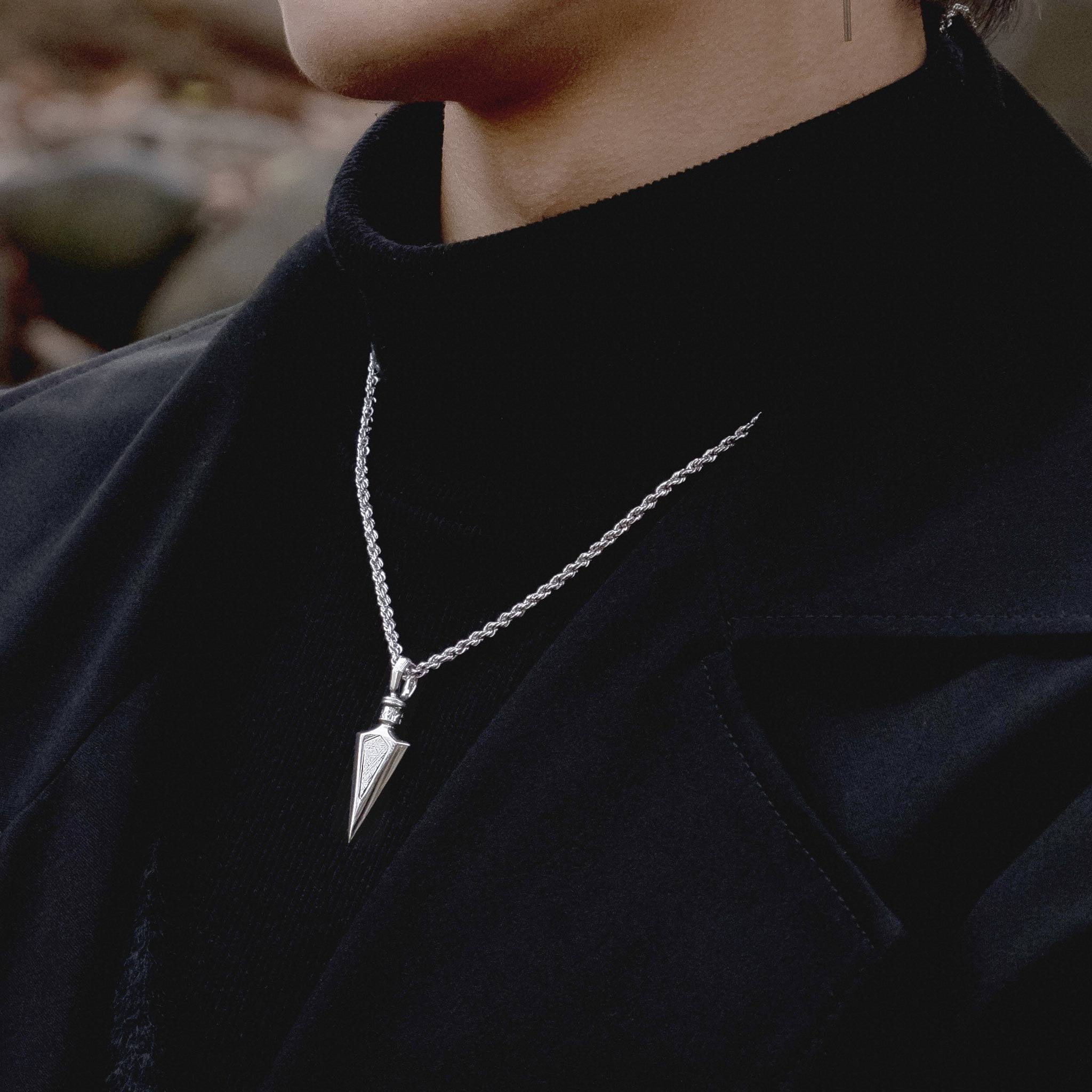 隕石 矢じり ネックレス - 天然石&隕石ジュエリーショップ - AWNL Japan