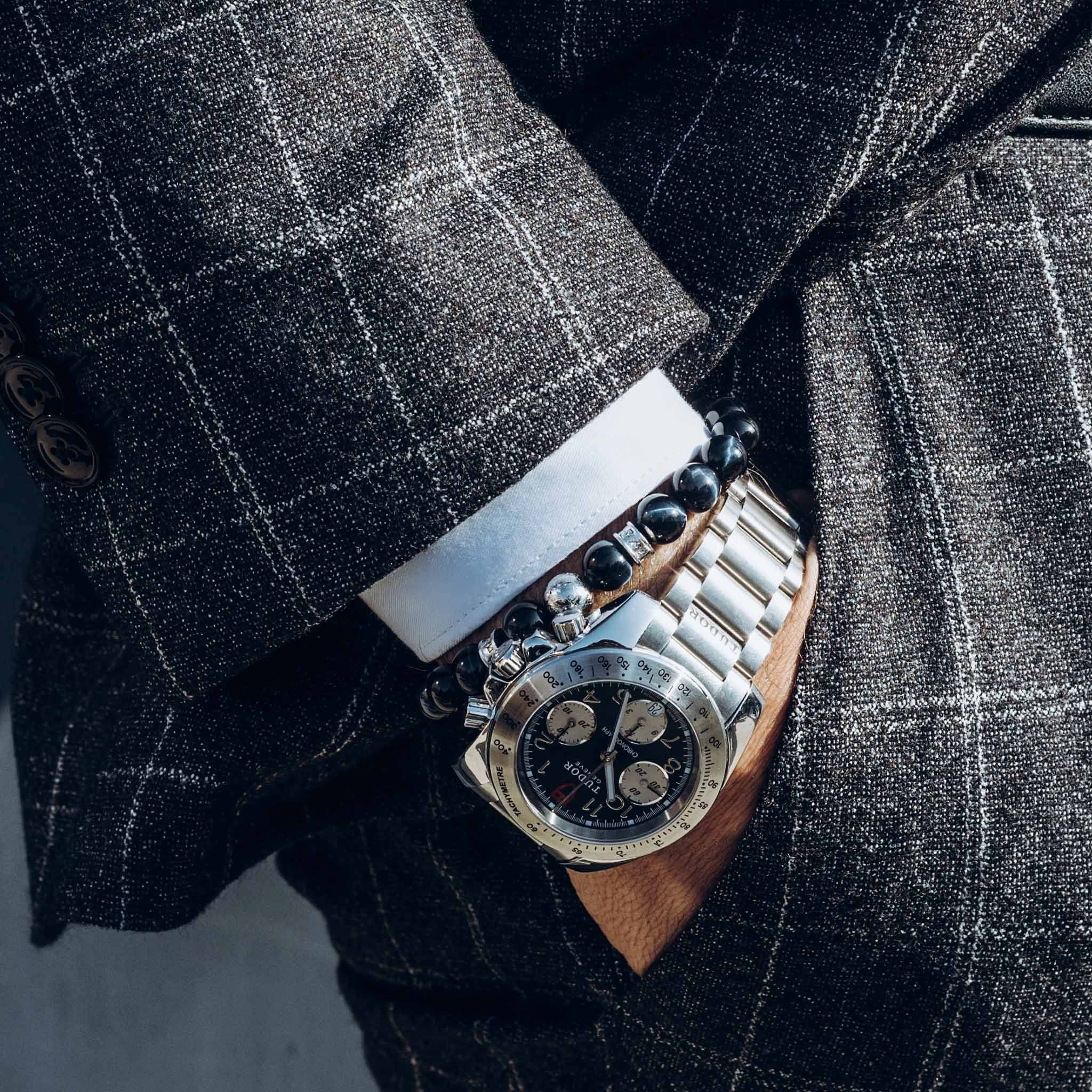 隕石&ホークアイ ルーン ブレスレット - 天然石&隕石ジュエリーショップ - AWNL Japan