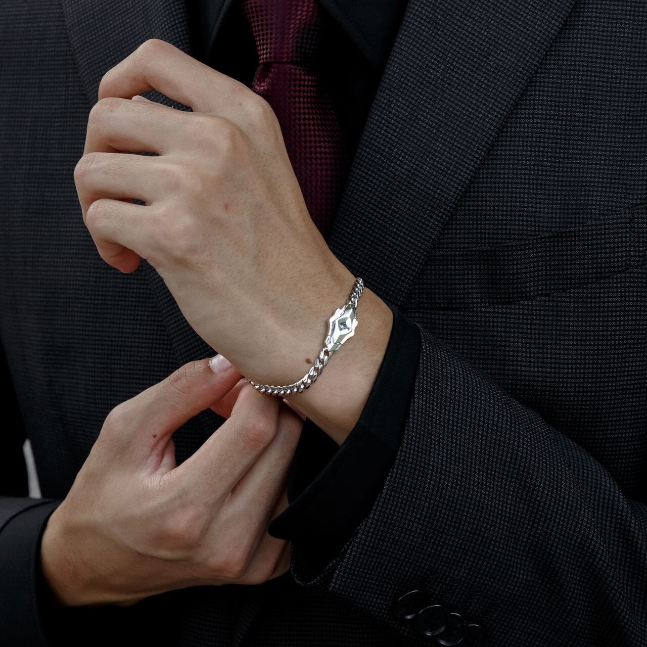 Box Clasp Curb Bracelet Sapphire ブレスレット AWNL