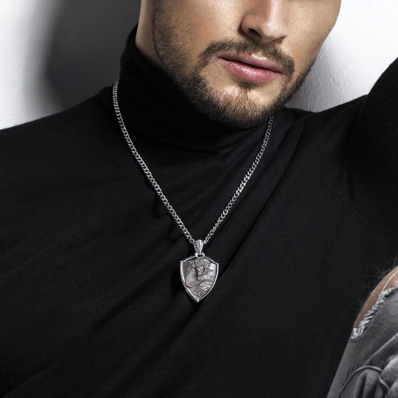 シルバー オブシディアン ドラゴン ネックレス ネックレス AWNL