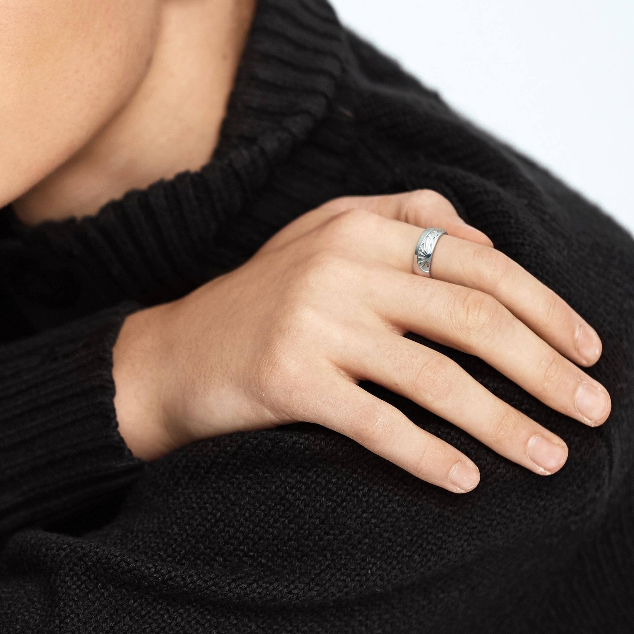 シルバー 宙の暗号 リング - 天然石&隕石ジュエリーショップ - AWNL Japan