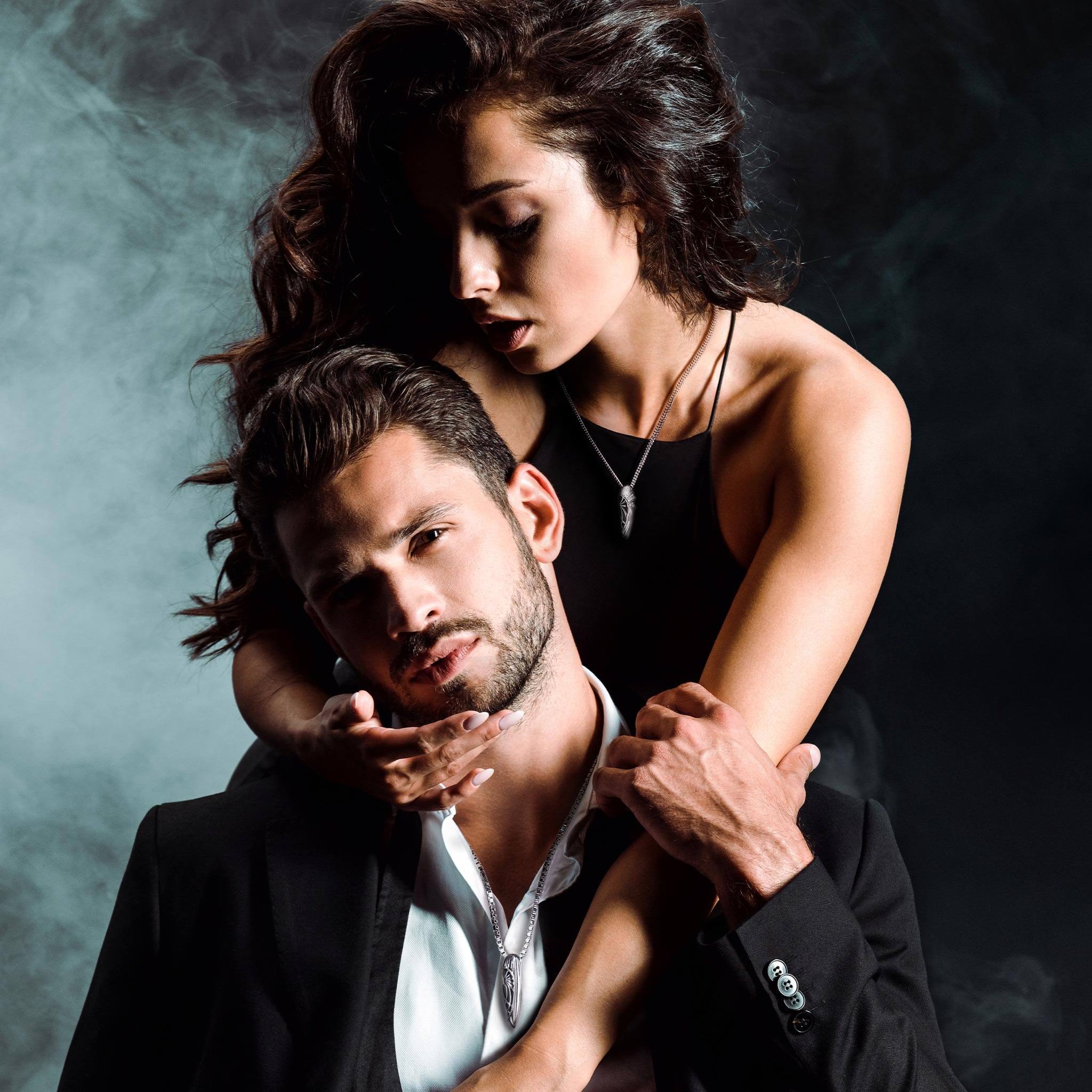 シルバーオブシディアン カプセル レディース ネックレス - 天然石&隕石ジュエリーショップ - AWNL Japan