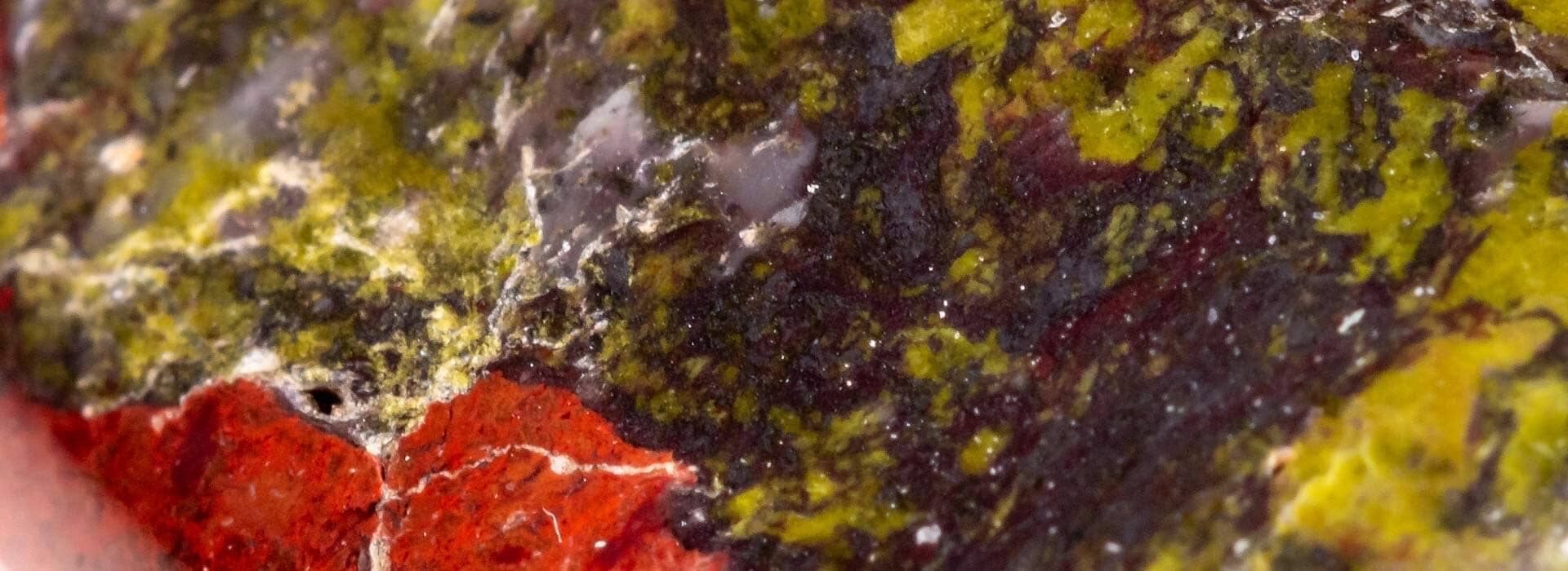 dragons-blood-jasper_a8e068ac-