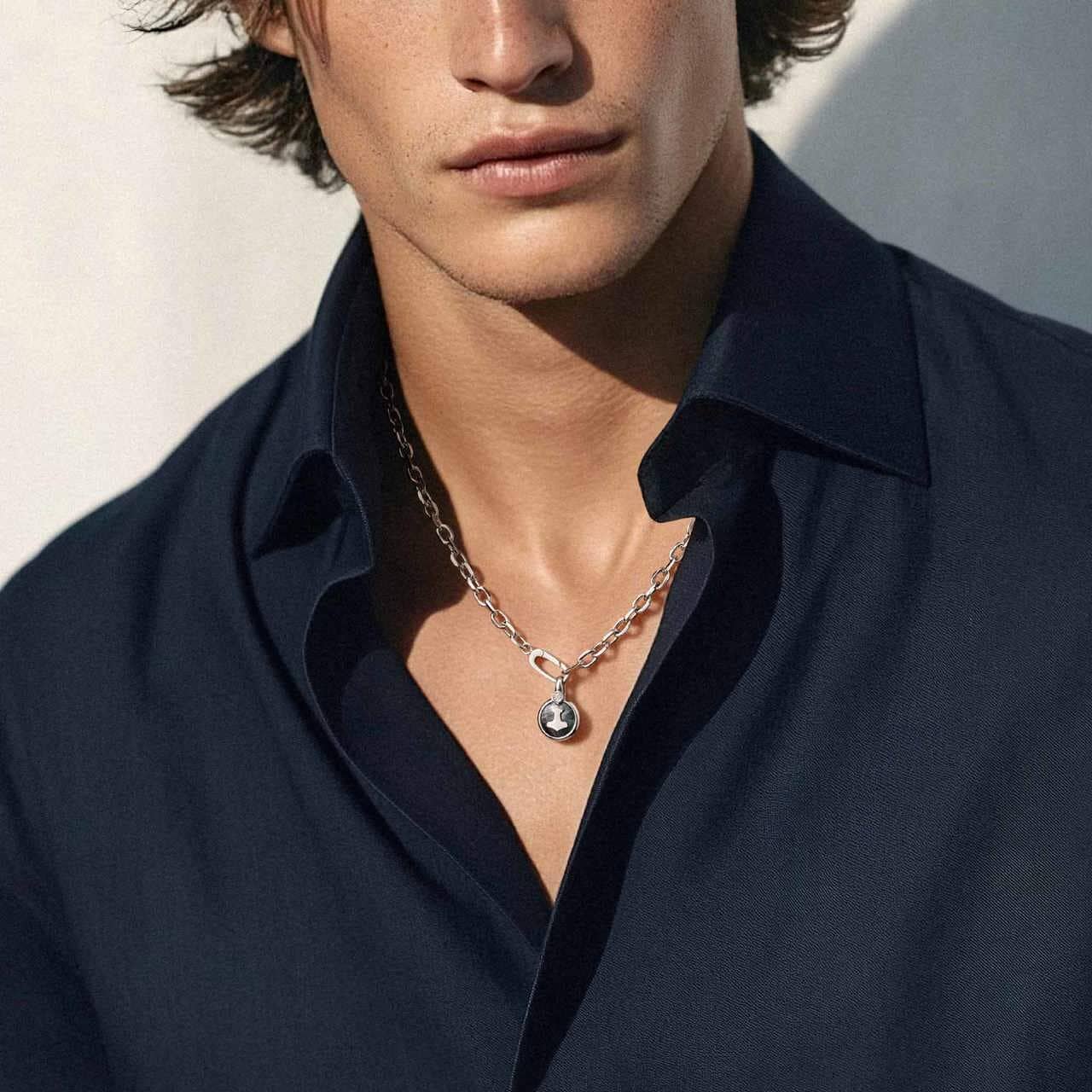 AWNL メンズ 黒蝶貝 ミョルニル クラスプ シルバーチェーン ネックレス