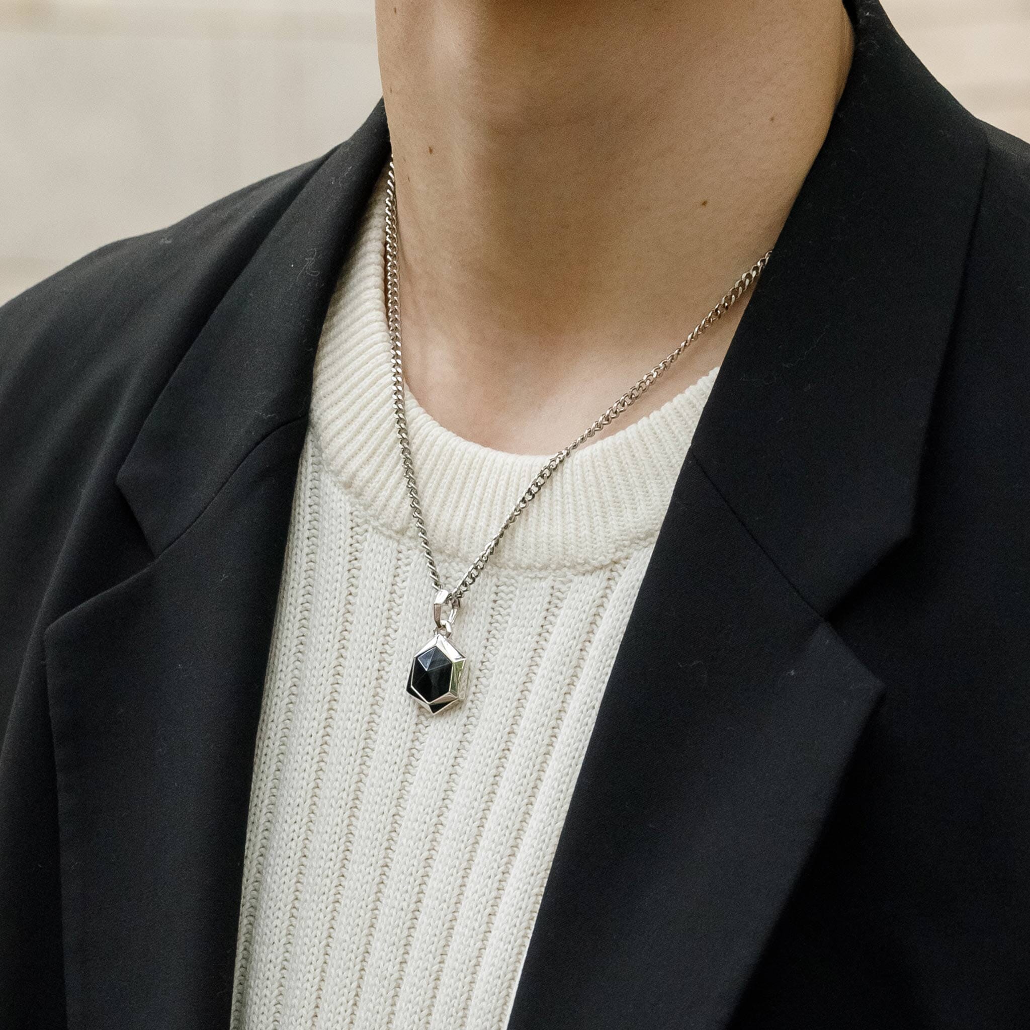 Shield Necklace Hawk Eye ネックレス AWNL 