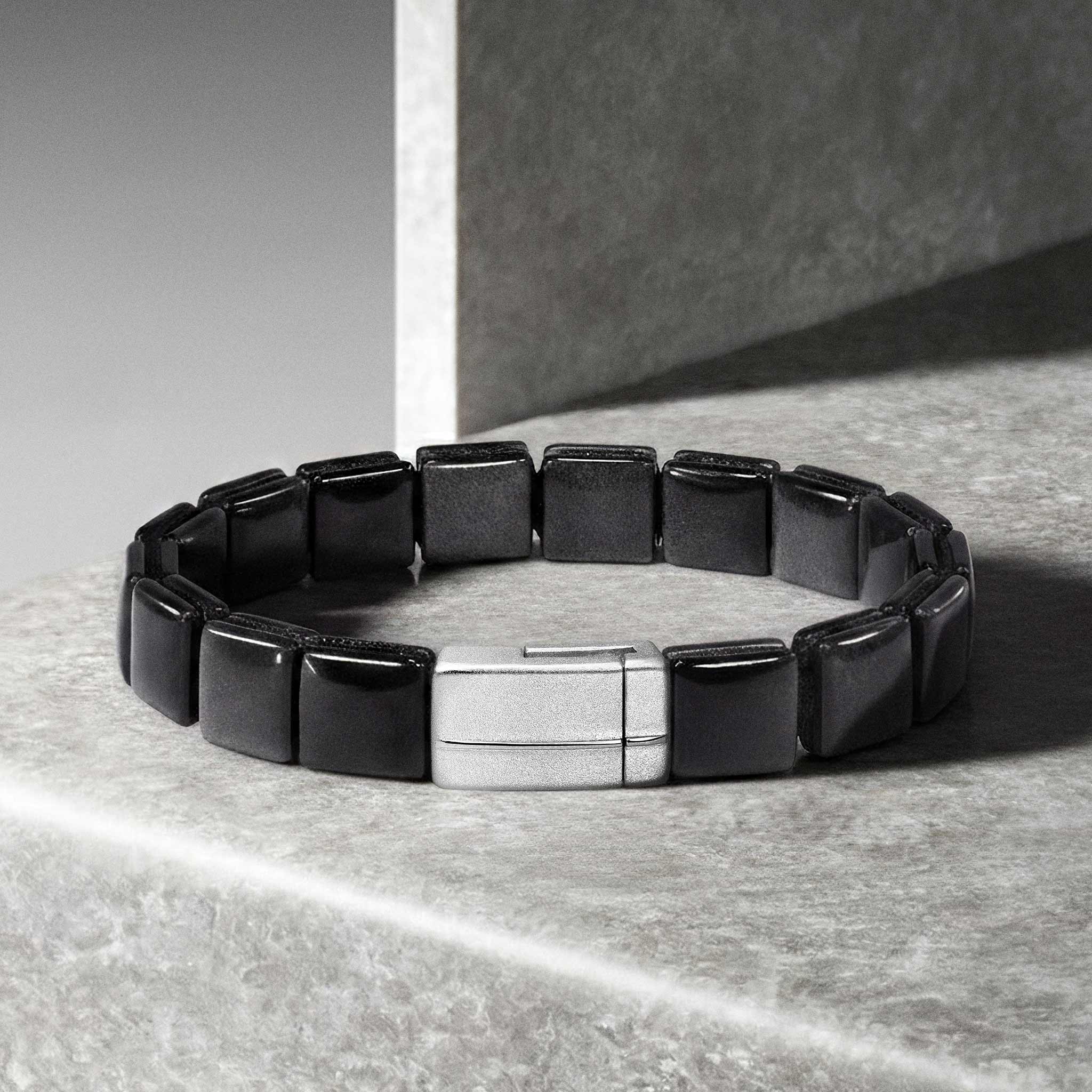 Ichinen Mag-lock Bracelet Silver Obsidian AWNL