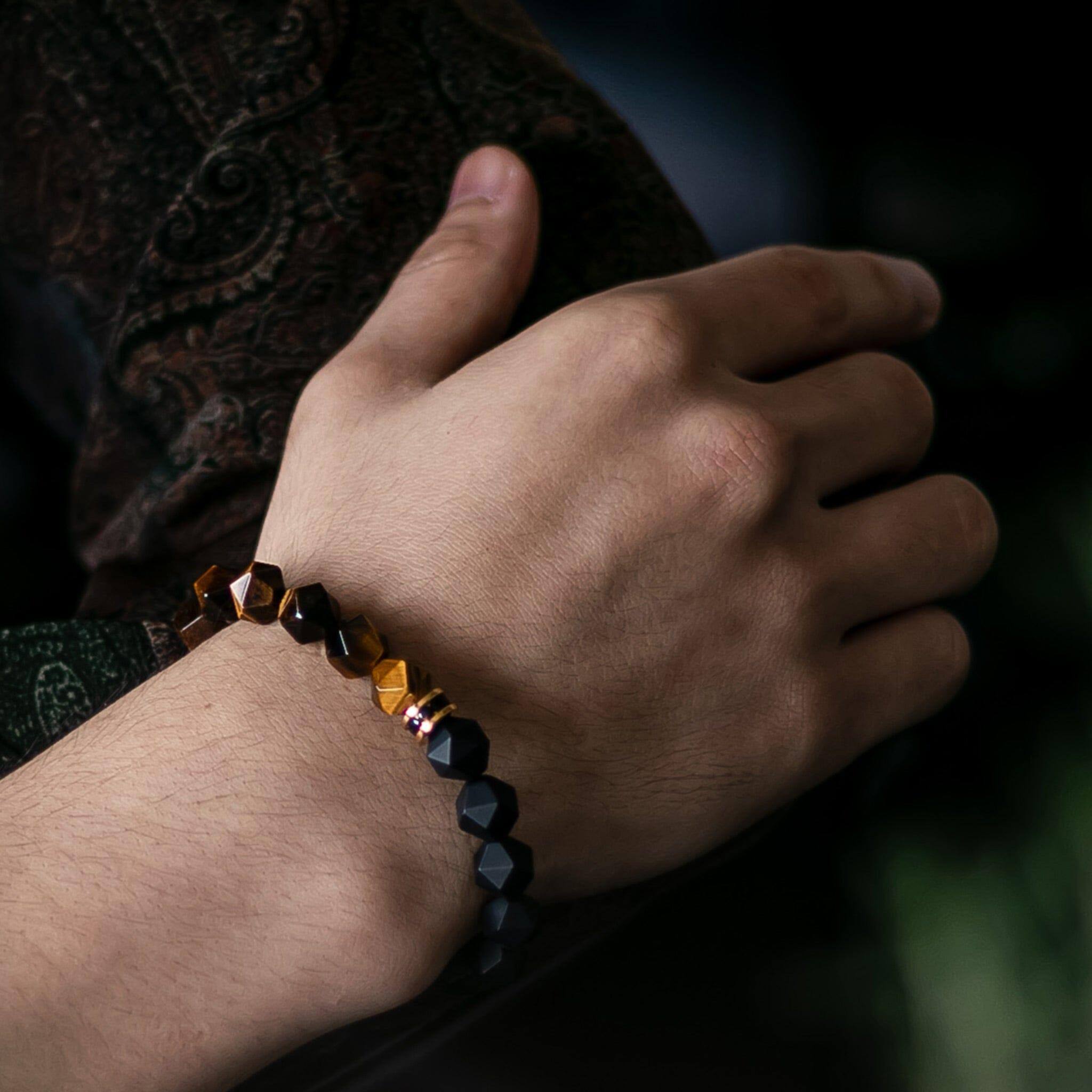 AWNL】メンズ タイガーアイ/オニキス ブレスレット | 10mmファセット